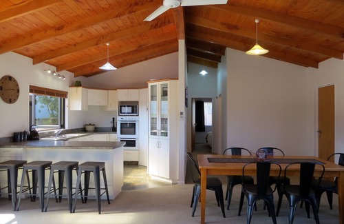 Coromandel House | An "All Rounder" right in the heart of Coromandel.