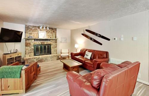Oakland House | An Apple Away