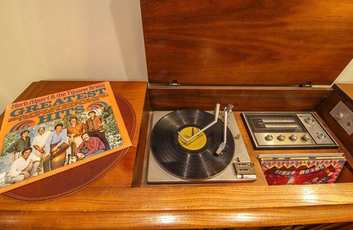 Westhaven-Moonstone Cottage | An Architects Studio- In a Secluded Forest