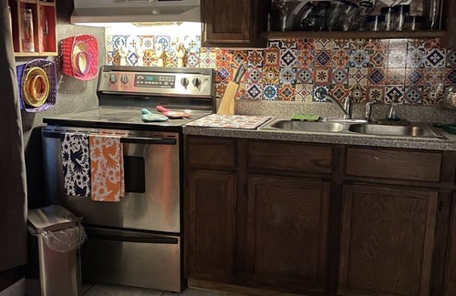 McAllen Apartment | An artist’s studio apartment showcasing Hispanic culture