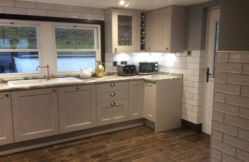 Colbost House | An Cealla-A newly renovated luxury cottage sleeps 2-4 with sauna in Glendale