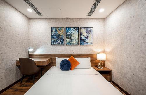 Phuong 8 Apartment | An Corner - Terra Royal 2 Bedrooms Nice View
