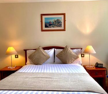 Spiddal Hotel | An Cruiscin Lan