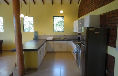 Aserradores House | An elegant newly built 3 bedroom/2 washroom house. Surfing paradise.