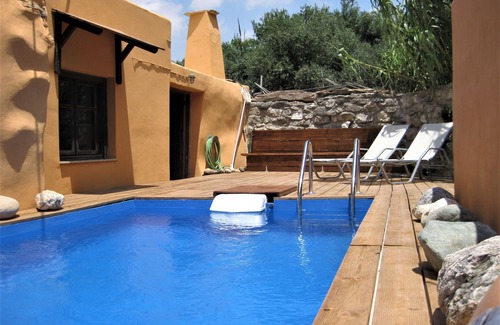 Lefkogeia Villa | An enchanting antique stone villa in South Rethymno, 2 km away from the beach