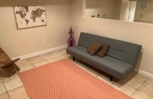 Bloomingdale Apartment | An English Gem near Union Station