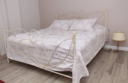 Becej Bed & Breakfast | An exclusive proposal for a luxury break