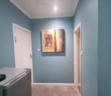 Chapeltown Apartment | An Exquisite Deluxe Room in a Hotel - Free Parking - with access to Resturant - Shisha Bar- Wine Bar