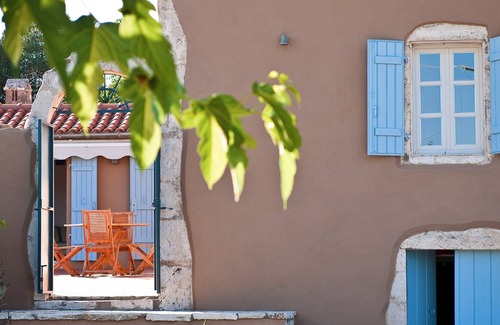 Erisos Villa | An exquisite luxury villa with remarkable character and superb views.