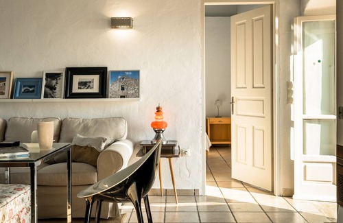 Erisos Villa | An exquisite luxury villa with remarkable character and superb views.