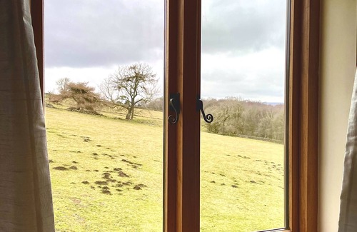 Litton Cottage | An idyllic cottage with stunning views. For those wanting rest and relaxation.