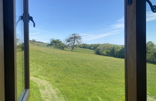 Litton Cottage | An idyllic cottage with stunning views. For those wanting rest and relaxation.
