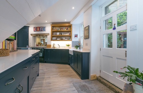 Marazion House | An immaculate three-storey Victorian house in Marazion, with private terrace, BBQ, parking and amazi