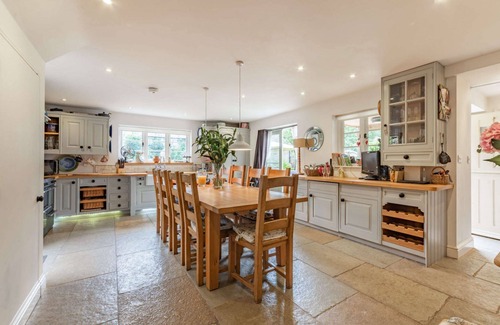 Barnsley Cottage | An impressive five bedroom country home in the heart of the Cotswolds - Barnsley Cottage