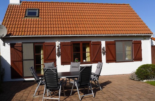 Bredene House | An inviting vacation home close to the beaches in a peaceful location