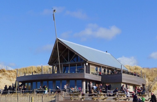 Bredene House | An inviting vacation home close to the beaches in a peaceful location