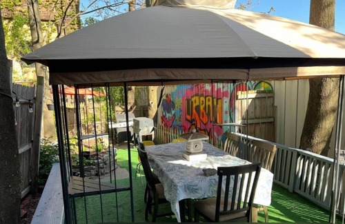 Mansion Area House | /An Oasis 8 ppl Yard Grill W/D