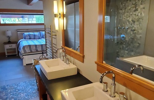Powell River House | An ocean veiw nestled amongst the trees. Close to trails and the beach