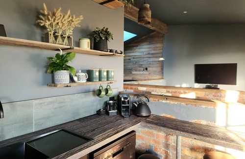 Exeter Cottage | An Old Dairy transformed into a Couples Boutique Farm Stay