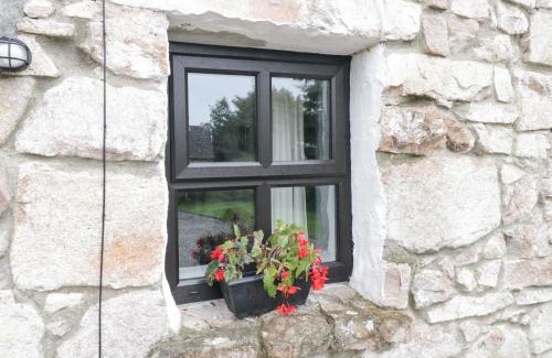 Rossaveel House | An Teach Ban