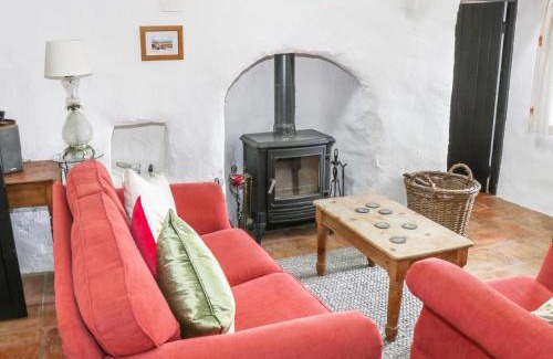 Rossaveel House | An Teach Ban