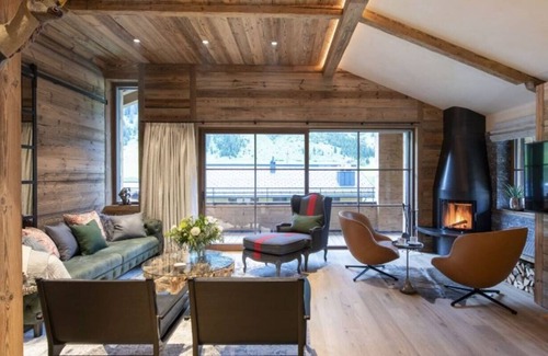 Lech am Arlberg Apartment | AN ULTRA LUXURIOUS & STYLISH APARTMENT CLOSE TO SKI LIFT WITH SPA