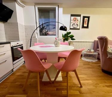 Kisela Voda Apartment | Ana Diamond Luxe Apartment