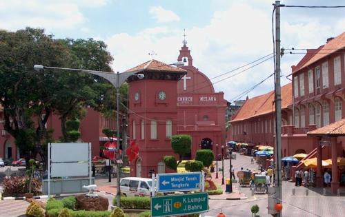 Taman Merdeka House | Ana Homestay D'Airport