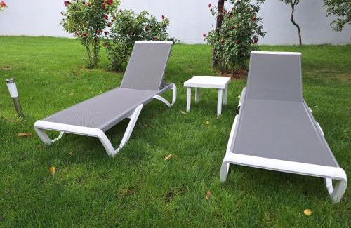 Oradea Villa | Ana & Roman Guesthouse - Beautiful Garden, Kid friendly