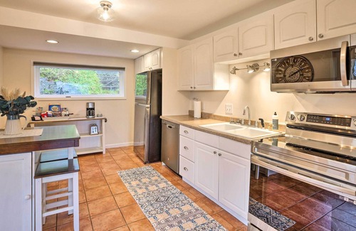 Anacortes House | Anacortes Home: Short Walk to Similk Bay!