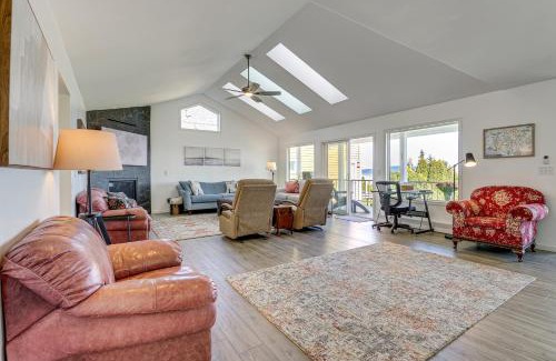 Anacortes House | Anacortes Home with Views of Puget Sound