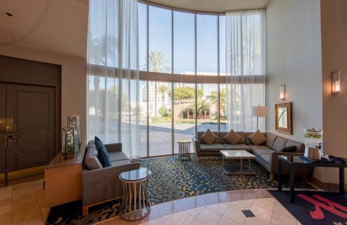 Anaheim Resort Hotel | Anaheim Marriott Suites