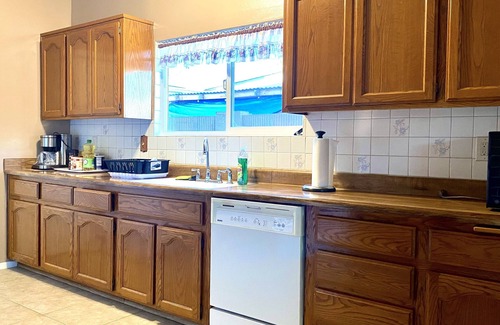 Southwest Anaheim House | 🍎💦Anaheim Pool house near Disneyland and Knotts