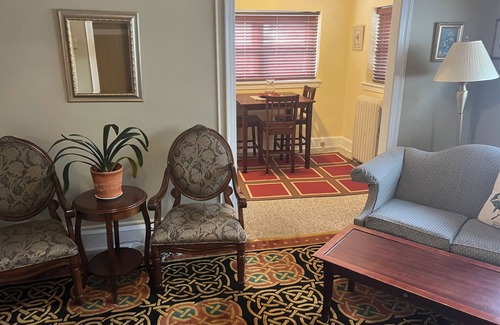 Chestnut Hill Apartment | Anam Cara Extended Stay