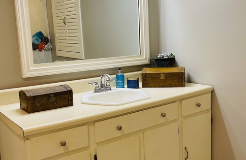 Shelbyville Other | Anam Haven County/farm stay