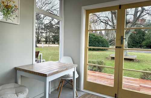 Mayfield House | Anama School House Country Retreat