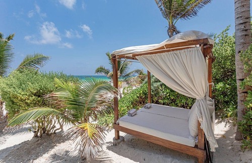 Chacchoben Villa | ANANA Casa Cantarena | Beachfront & Meals included