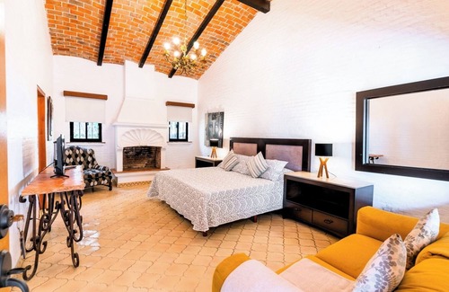 Ajijic Villa | ANANA Rancho San Rafael | 3 Bedrooms & Porch