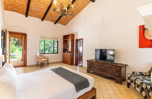 Ajijic Villa | ANANA Rancho San Rafael | 3 Bedrooms & Porch