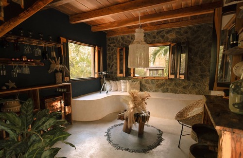 Leona Vicario Cabin | ANAND Ecoaldea