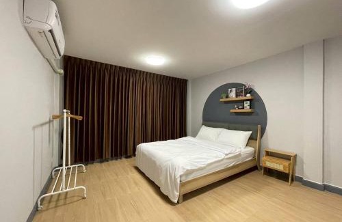Bang Sue House | Ananta House
