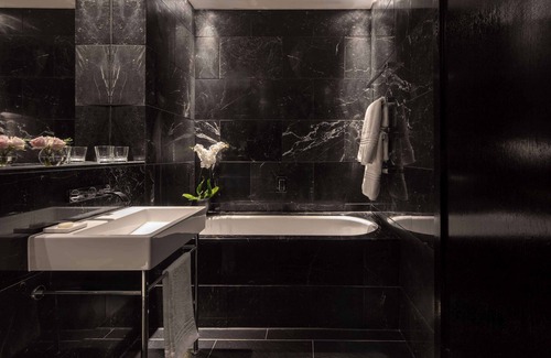 Grand Canal Dock Hotel | Anantara The Marker Dublin - A Leading Hotel of the World