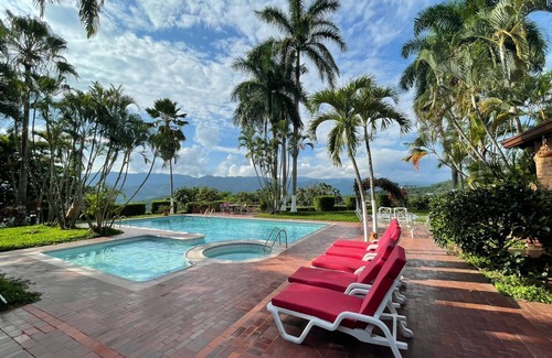 Anapoima Cottage | Anapoima Villa Toscana. Hermosa Casa Campestre Rodeada DE Naturaleza