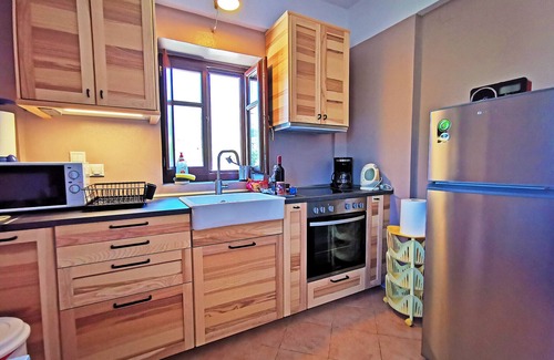 Omales Ski Chalet | Anaroussa maisonette in Mani near all attractions