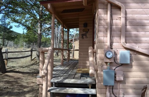 Estes Park Cabin | Anasazi Cabin - Charming cabin for 2 free WiFi