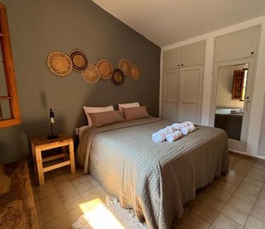 Yocsina House | Anastasia Rústica y acogedora