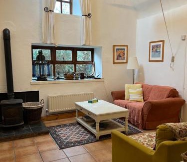 Ballydehob House | Ancaire Cottage Kilbronogue. Schull