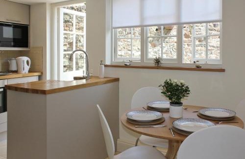 Deal House | Anchor Cottage