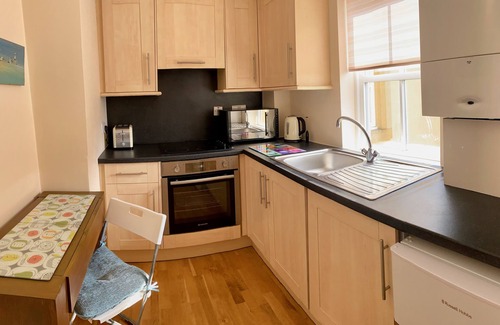 Anstruther Cottage | Anchor Cottage - private parking, sleeps 5