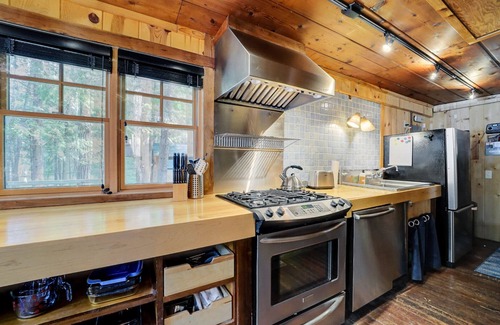 Indian River House | Anchor Lodge: Your Ultimate Summer Retreat: Swim, Kayak, and Relax !